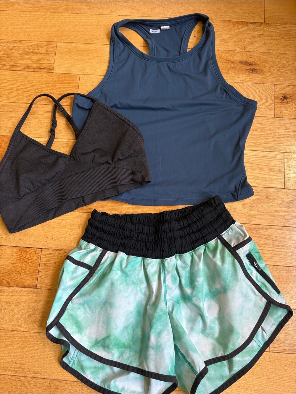 Lululemon shorts 8 and bra - bonus Racerback Tank